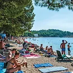 Apartment 1 Bedroom Awesome In Makarska