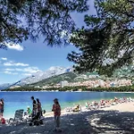 Apartment 1 Bedroom Awesome In Makarska