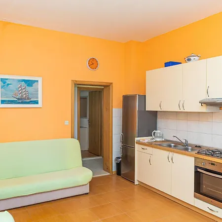 Cozy In With Wifi Apartment
