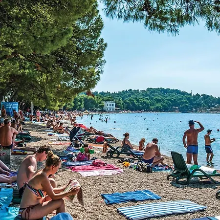 Lägenhet Cozy In With Wifi Makarska